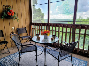Enjoy Gatlinburg! Ski View Resort Pool Hot Tub Private Balcony